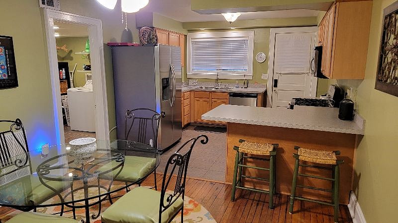 Furnished Finder property 499076_1 photo 3