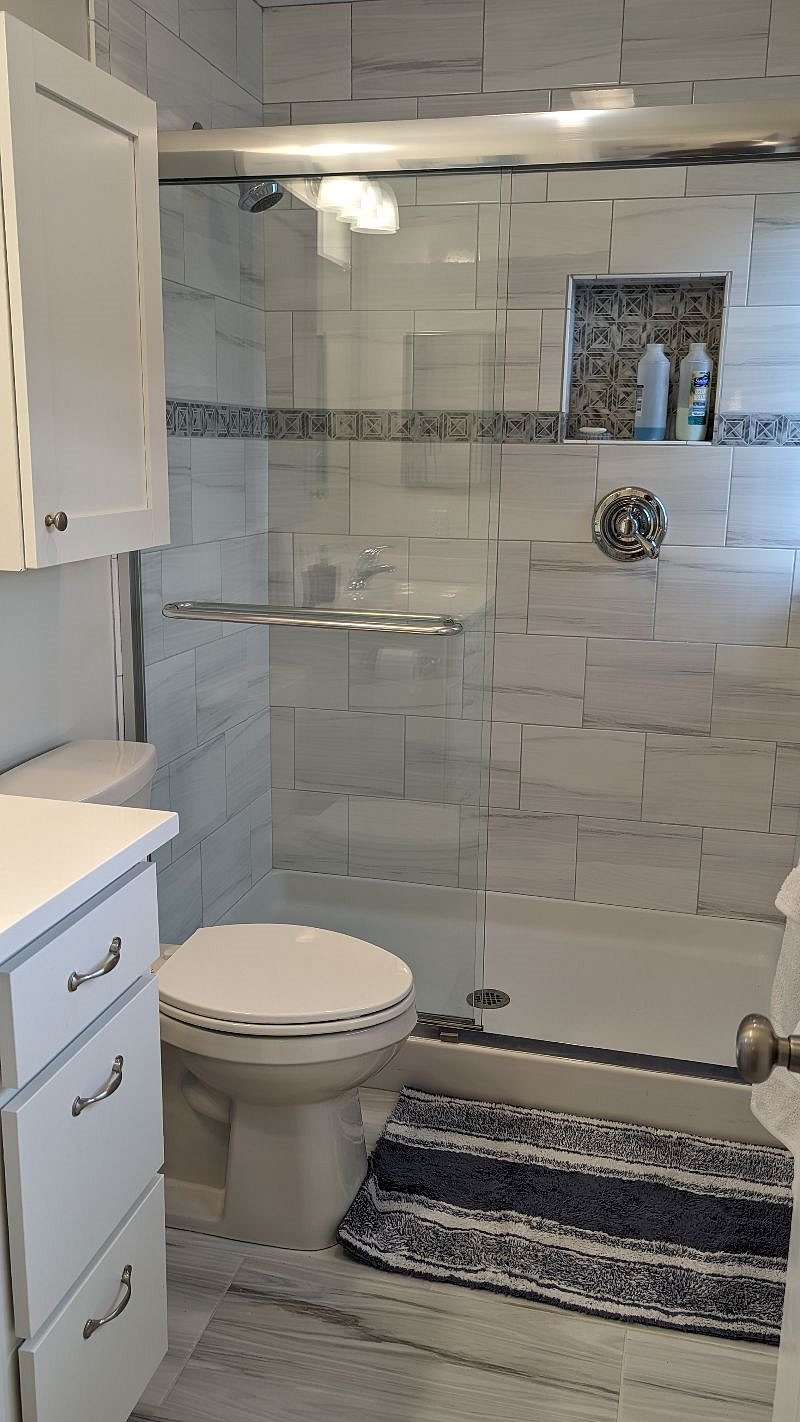 Main level master bath with 60" shower