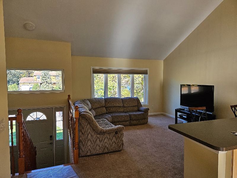 Furnished Finder property 499189_1 photo 3