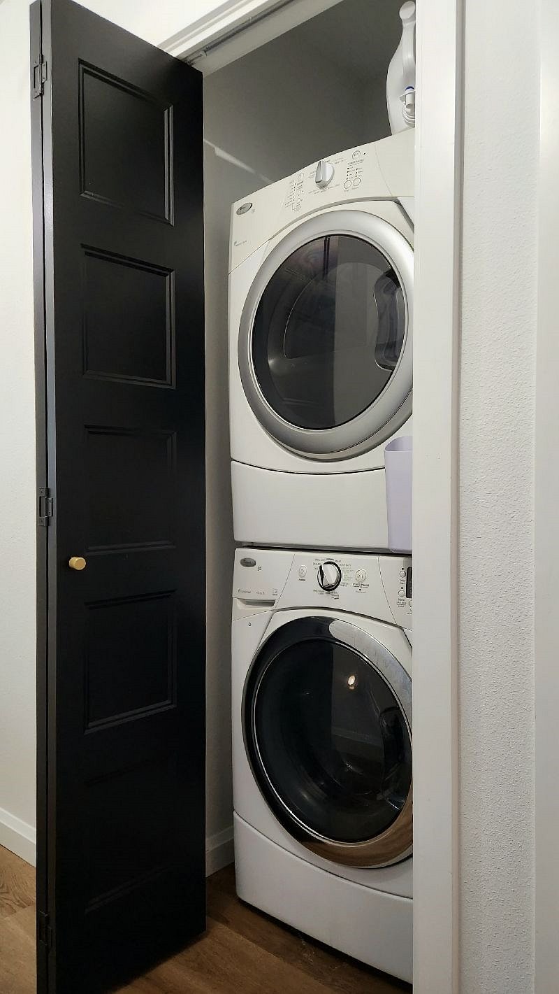 Laundry ClosetPrima