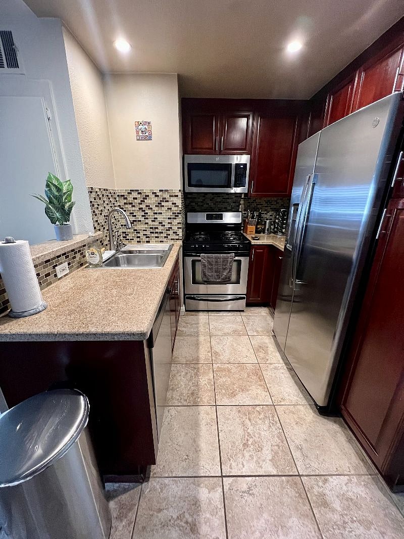 Furnished Finder property 499227_1 photo 19