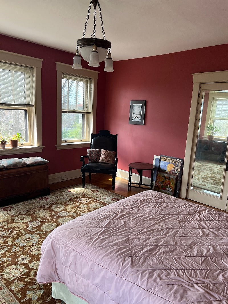 2nd floor bedroom
