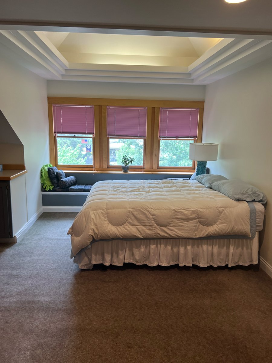 3rd floor bedroom had private bath