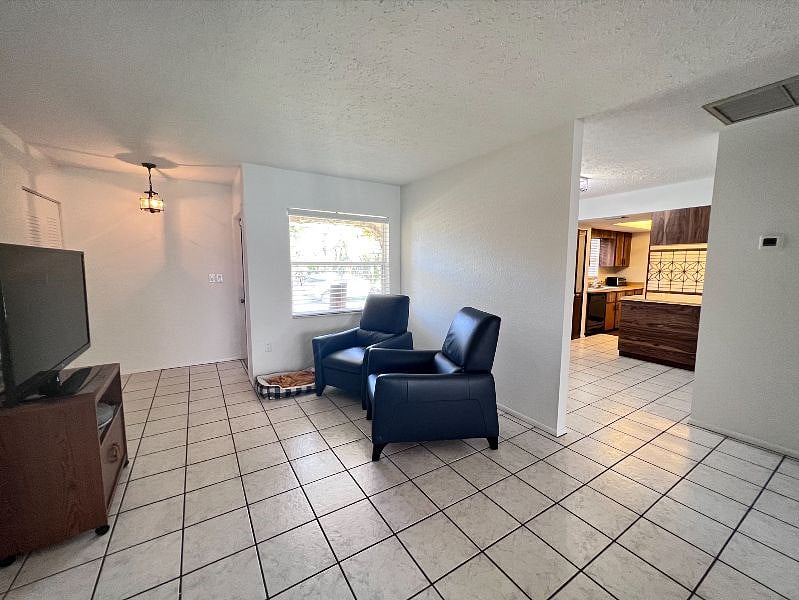 Furnished Finder property 499405_1 photo 15
