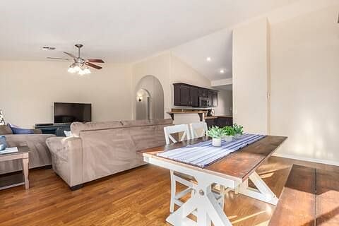 Furnished Finder property 499464_1 photo 4