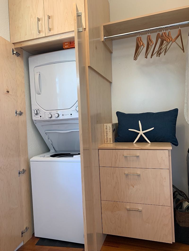 Washer/dryer in unit