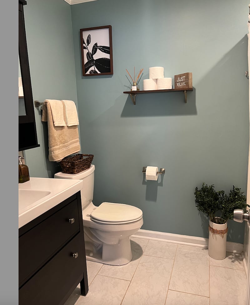 Shared Hallway Bathroom