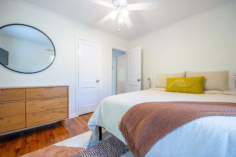 Bedroom 2 w/Queen Size Bed
