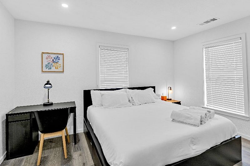 Furnished Finder property 499888_1 photo 12