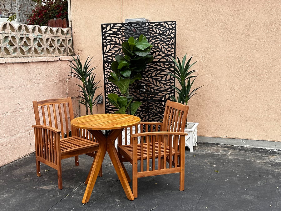 Bistro set added to the front of the cottage.