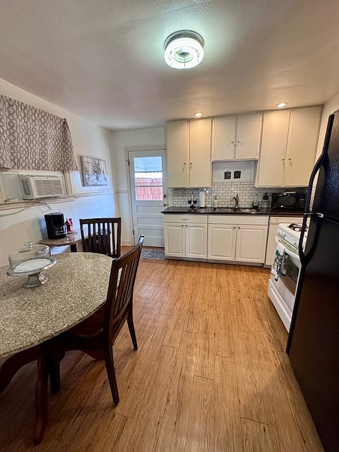 Furnished Finder property 500022_1 photo 9