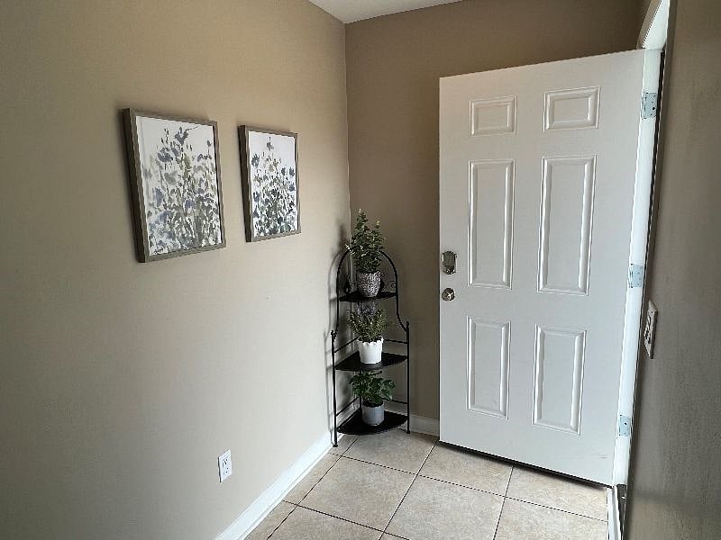 Furnished Finder property 500029_1 photo 9