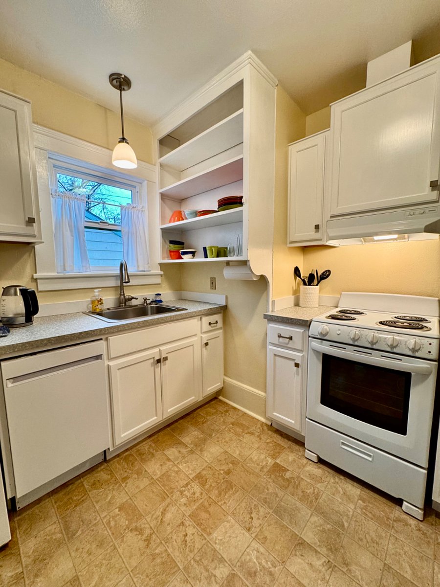 Furnished Finder property 500035_1 photo 3