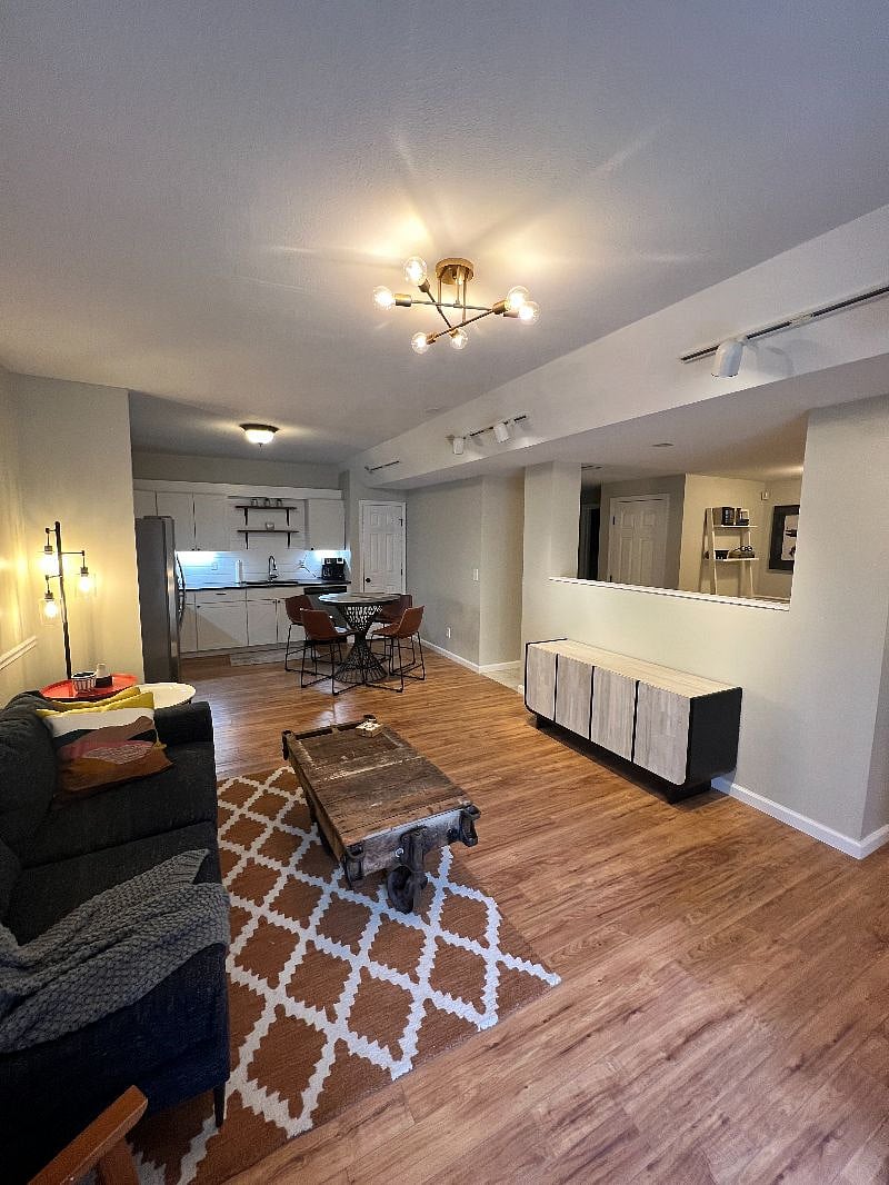 Furnished Finder property 500062_1 photo 9