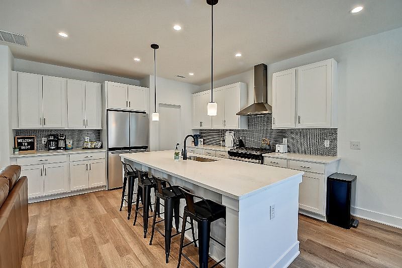 Furnished Finder property 500090_1 photo 4