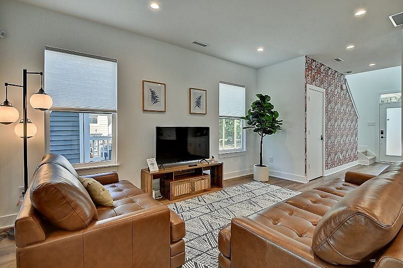 Furnished Finder property 500090_1 photo 7