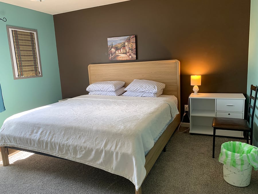 Master bedroom king bed