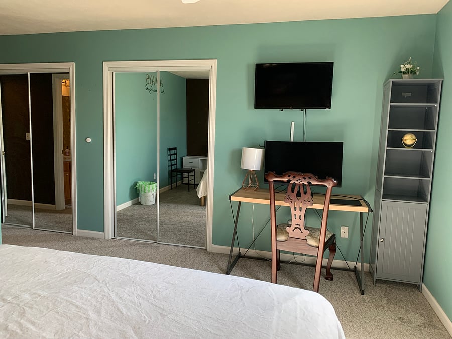 Master bedroom king bed