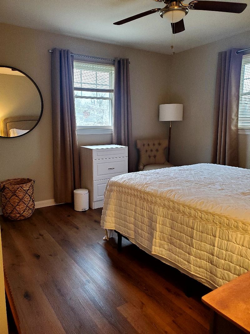 Second photo of Queen Guest Room 2 will have a TV