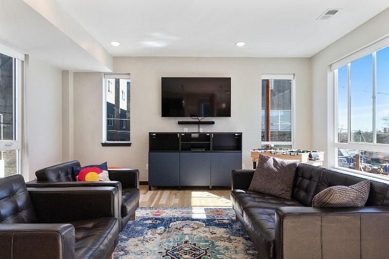 Furnished Finder property 500303_1 photo 6