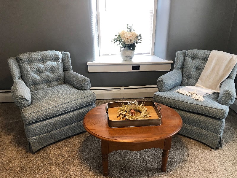 Upstairs sitting area attached to queen bedroom