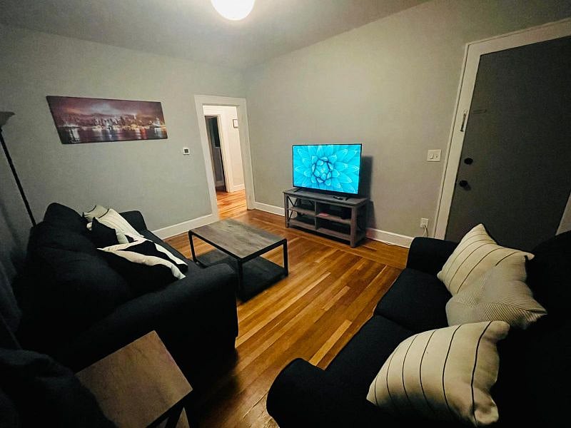 Furnished Finder property 500354_1 photo 3