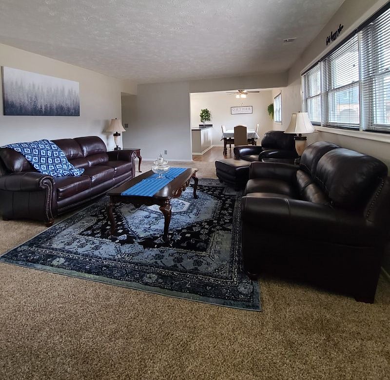 Furnished Finder property 500361_1 photo 3