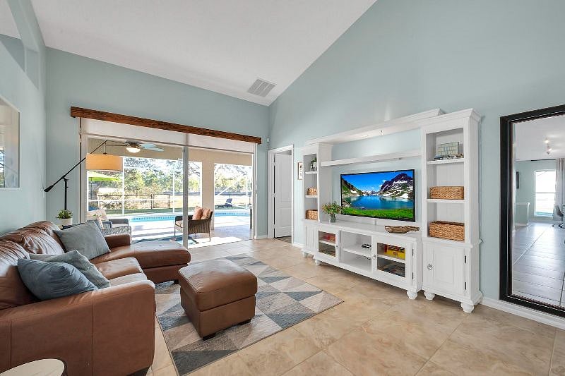 Furnished Finder property 500426_1 photo 38