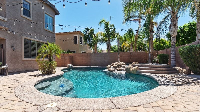 Furnished Finder property 500584_1 photo 16