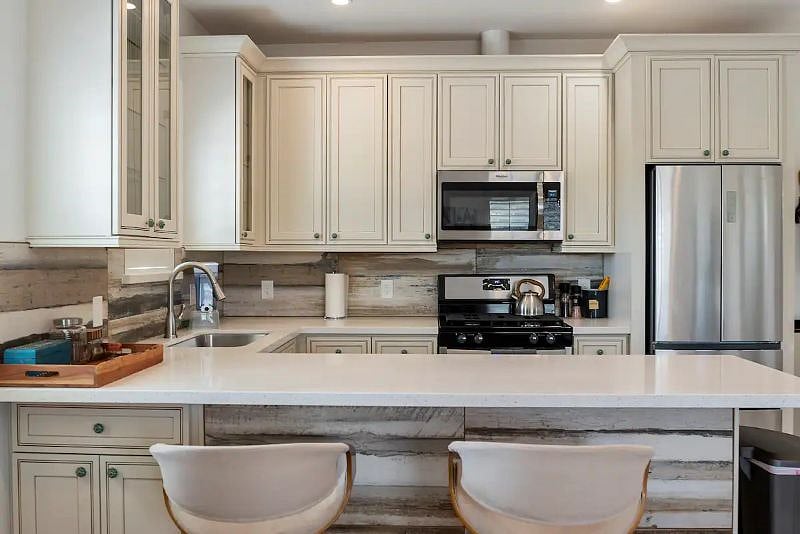 Furnished Finder property 500605_1 photo 3