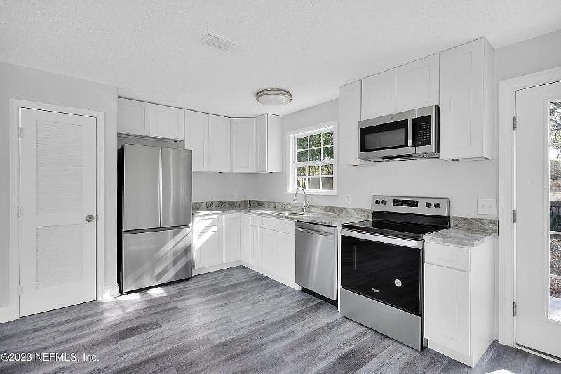 Furnished Finder property 500641_1 photo 4