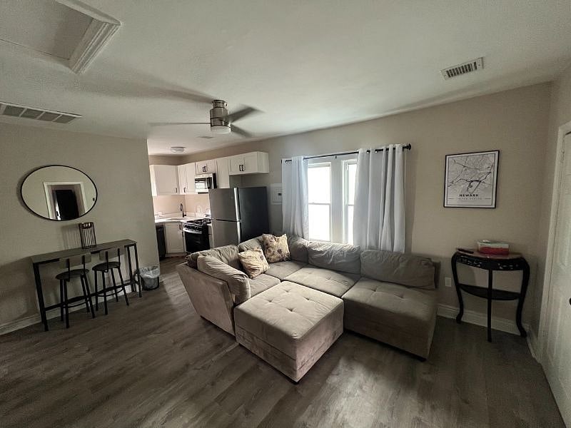 Furnished Finder property 500672_1 photo 7
