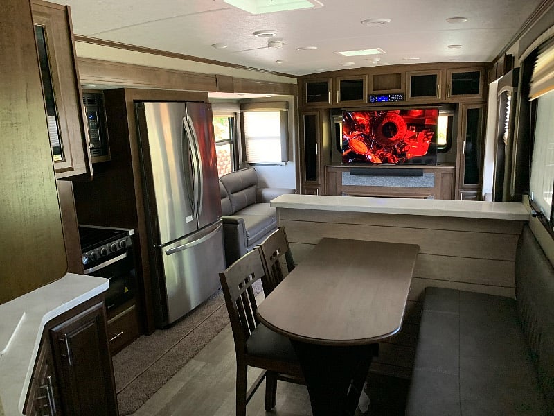 Furnished Finder property 500740_1 photo 3