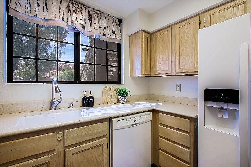 Furnished Finder property 500924_1 photo 9