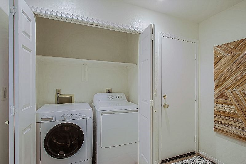 Furnished Finder property 500924_1 photo 18