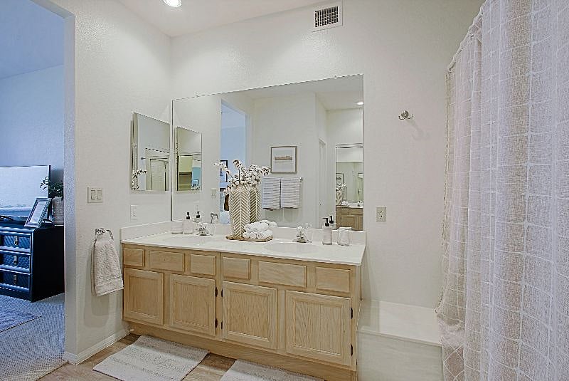Furnished Finder property 500924_1 photo 14