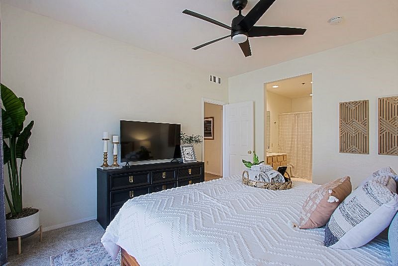 Furnished Finder property 500924_1 photo 13