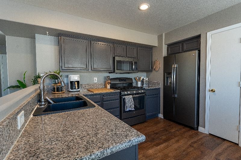 Furnished Finder property 500987_1 photo 8
