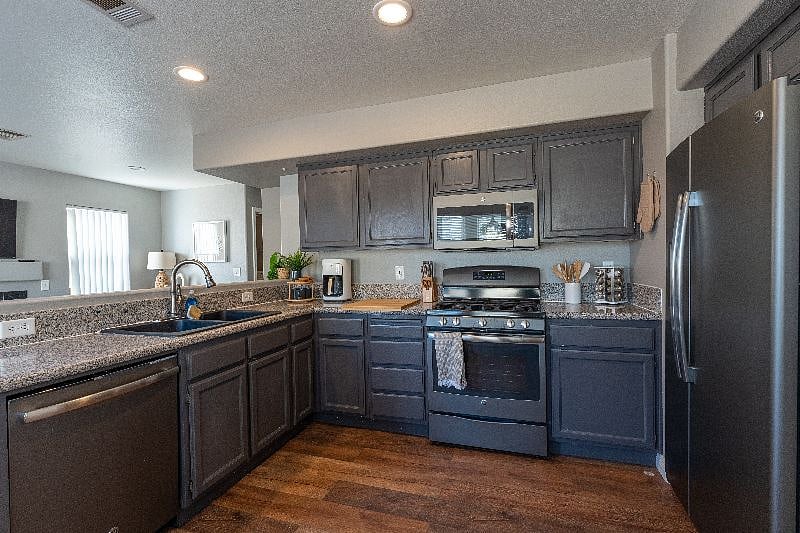 Furnished Finder property 500987_1 photo 10