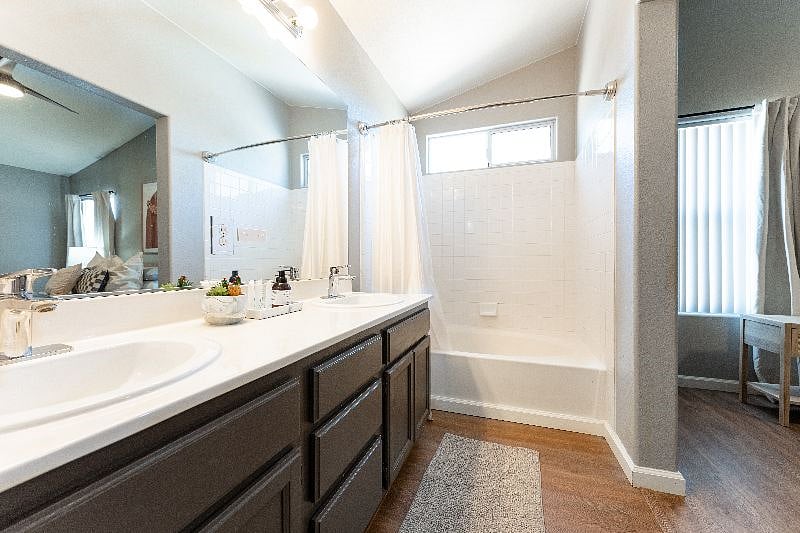 Furnished Finder property 500987_1 photo 16