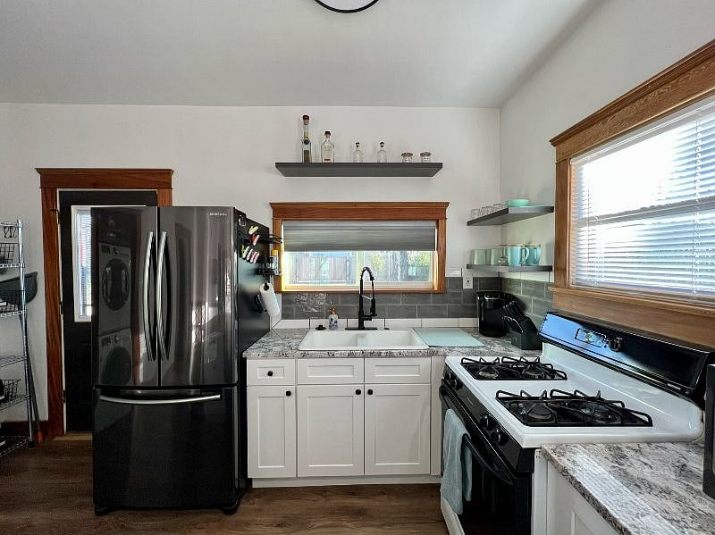 Furnished Finder property 501057_1 photo 9