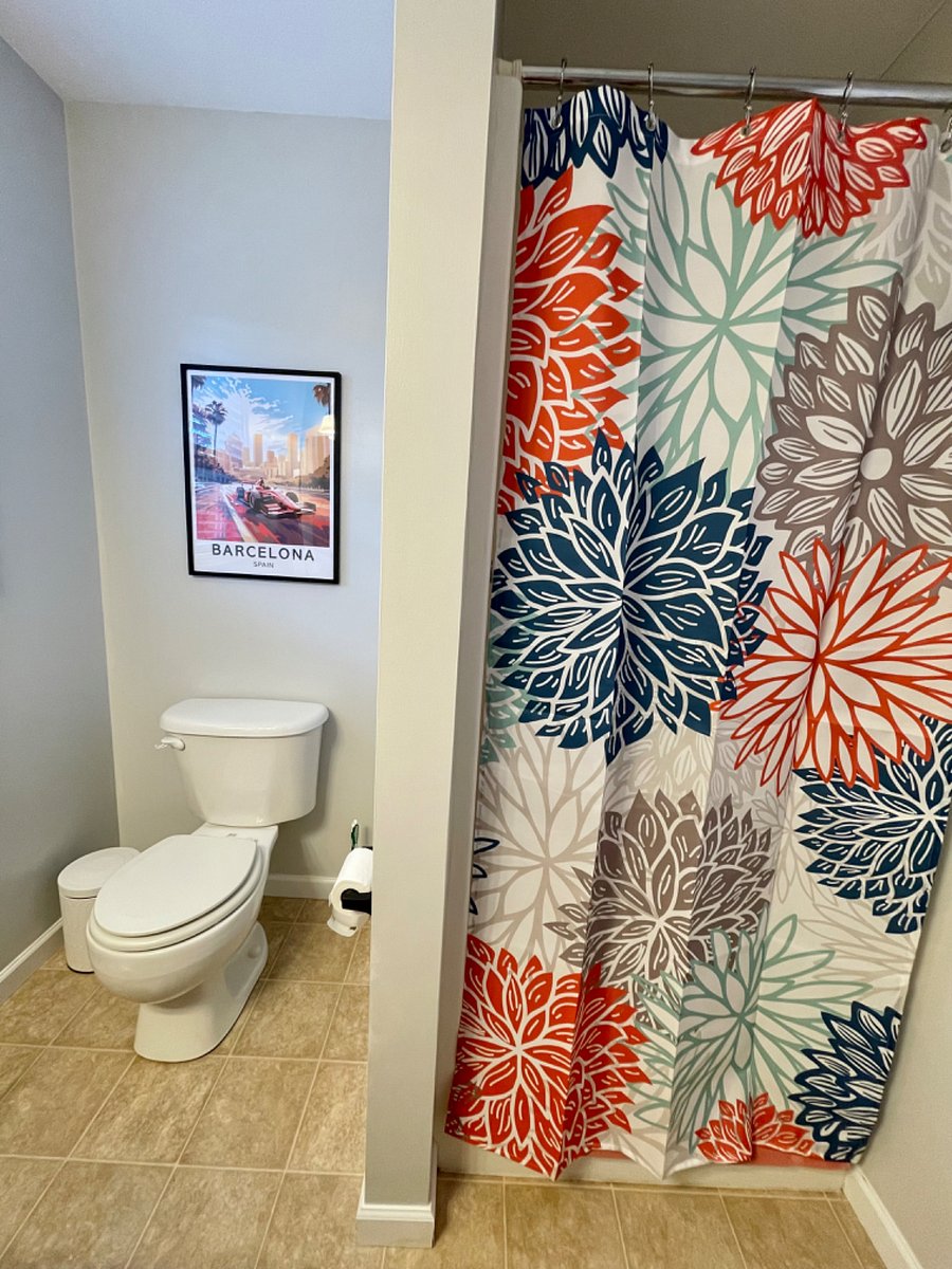 shower stall bathroom for Queen bedroom