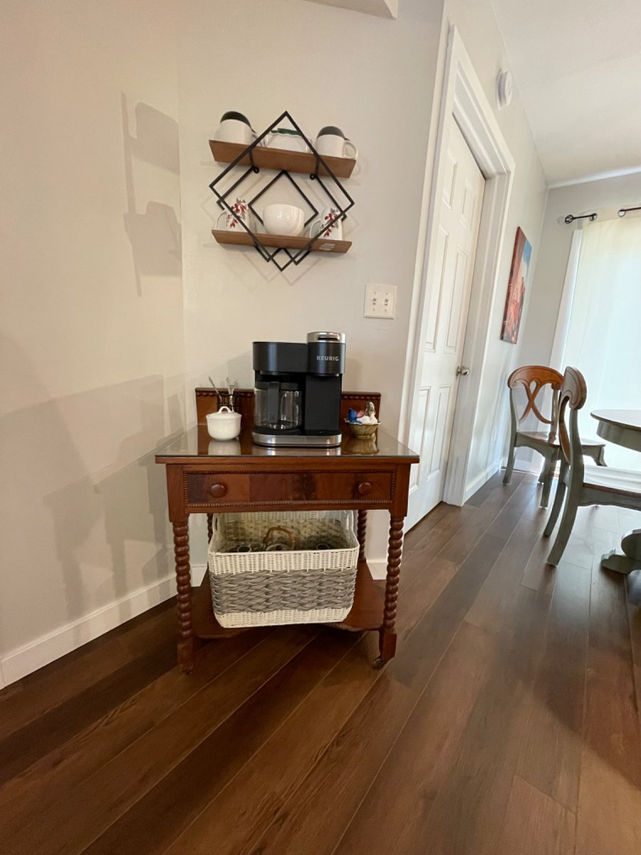 Coffee bar with Keurig Duo function