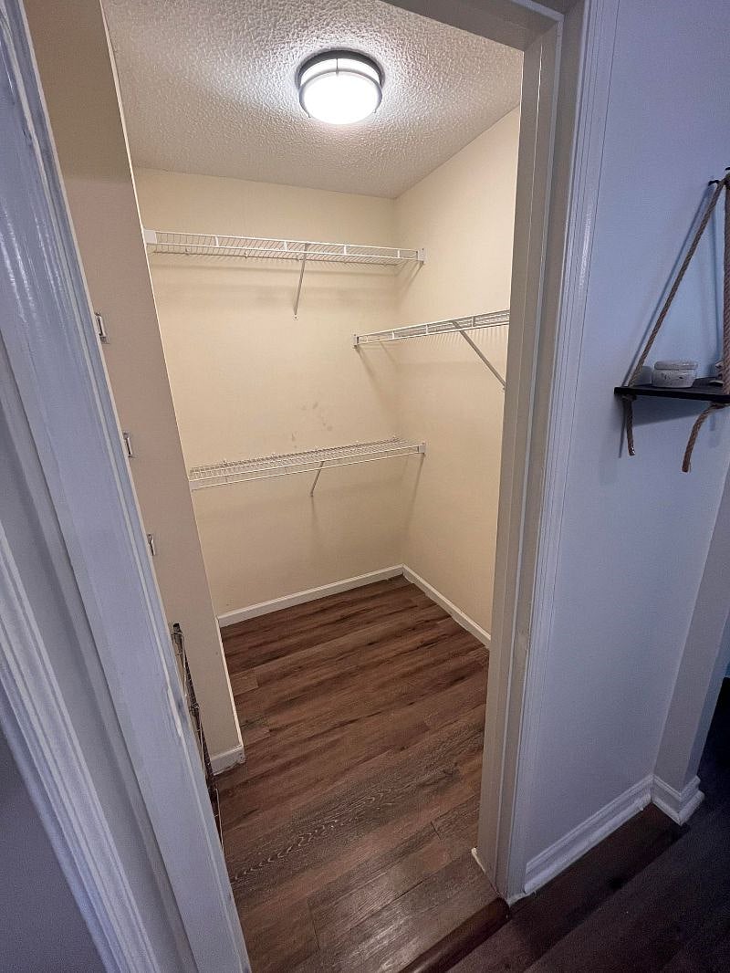 - Master Walk In Closet -