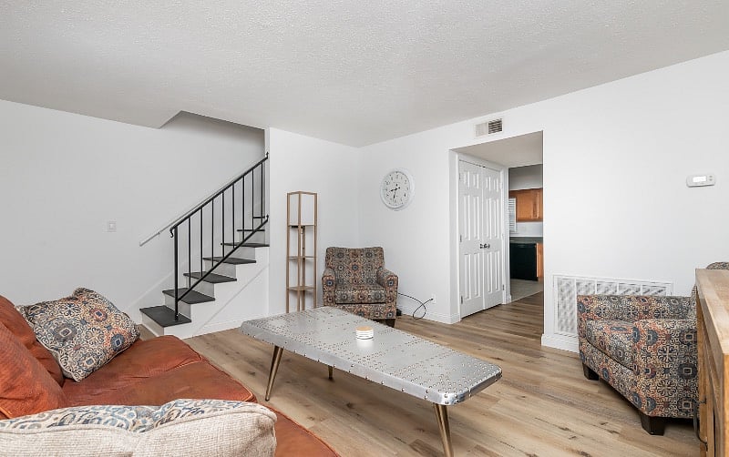 Furnished Finder property 501159_1 photo 3
