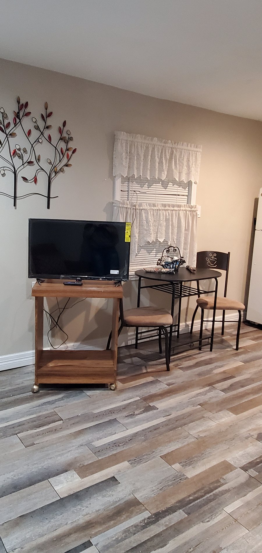 Furnished Finder property 501238_1 photo 27
