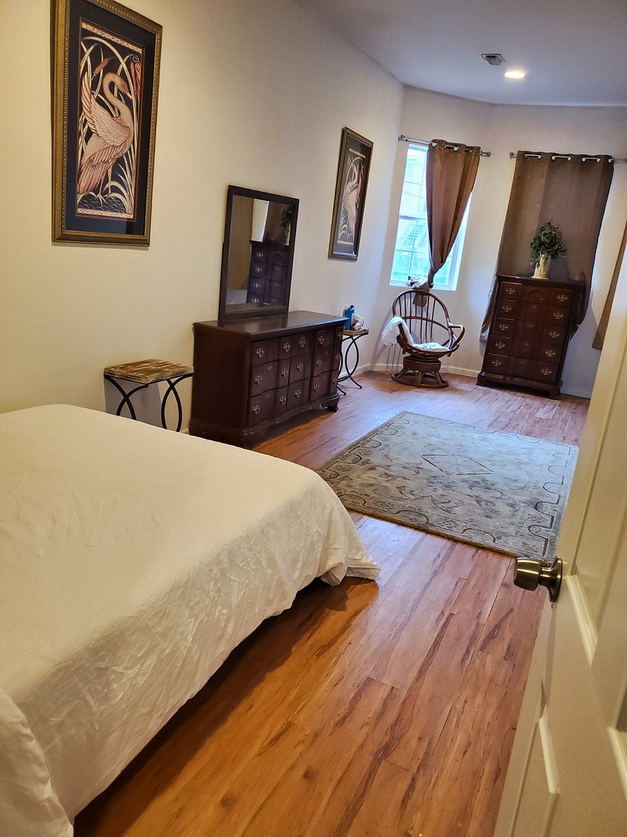 BACK VIEW OF ROOM 7.