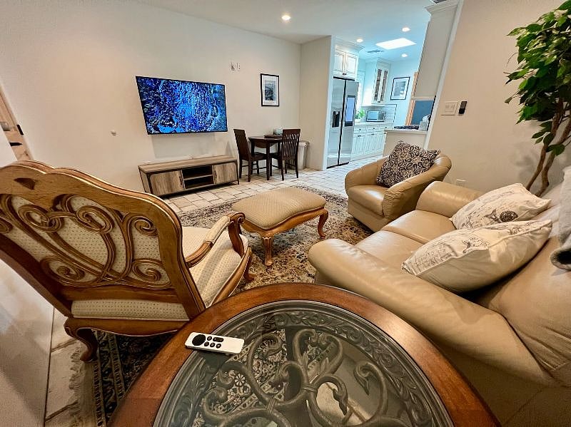 Furnished Finder property 501417_1 photo 3