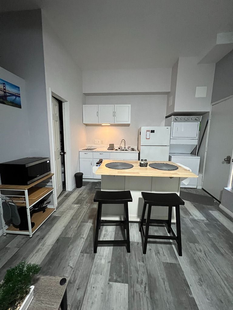 Furnished Finder property 501683_1 photo 8