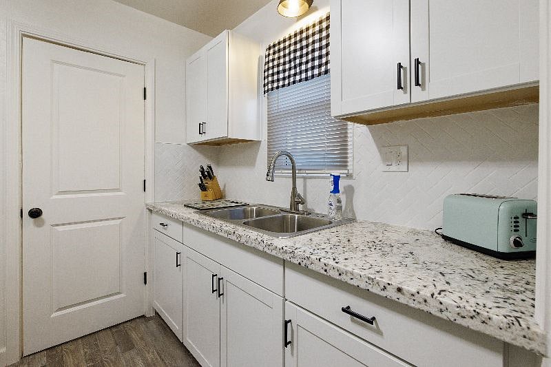 Furnished Finder property 501717_1 photo 17